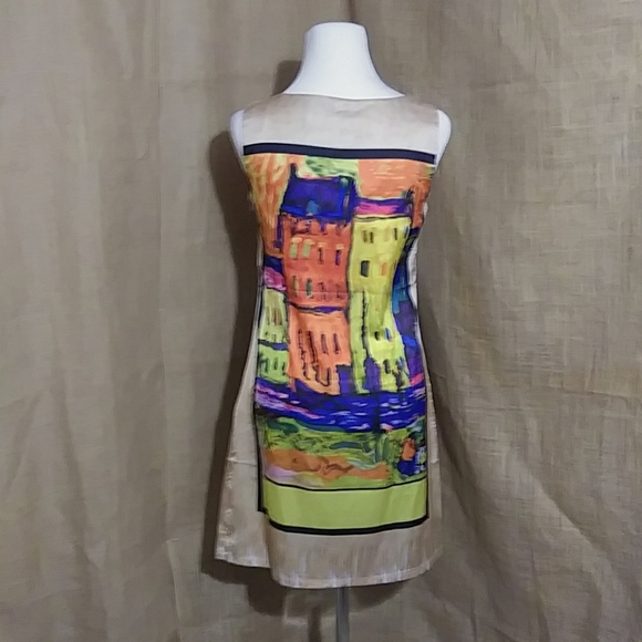 Sweet Miss NWT Size Small Feels Like SILK Vibrant Foreign City Scene Size Small - Picture 4 of 5